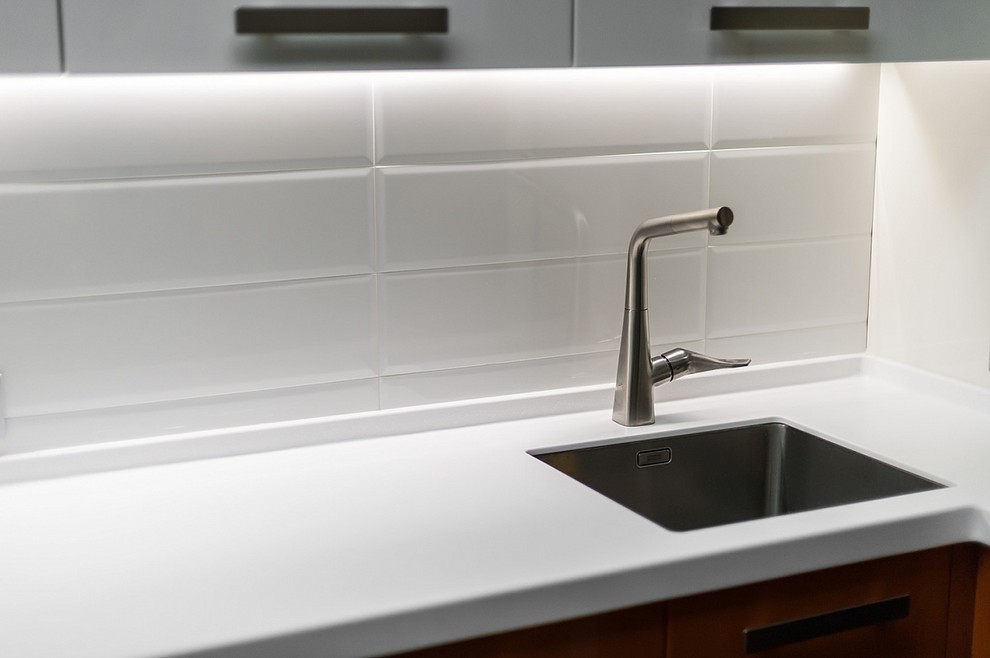 Оранжевая кухня