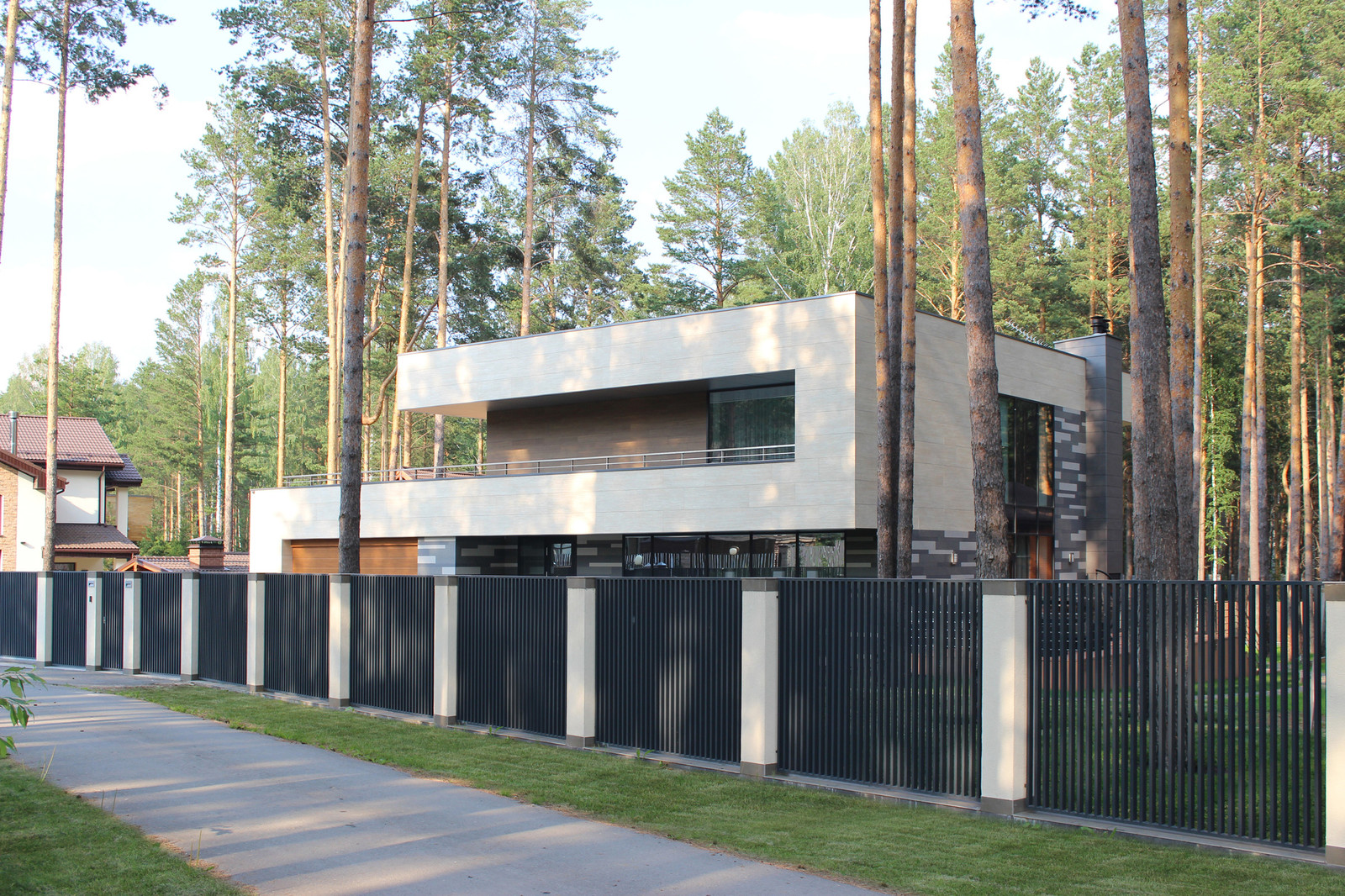 Чстный жилой дом