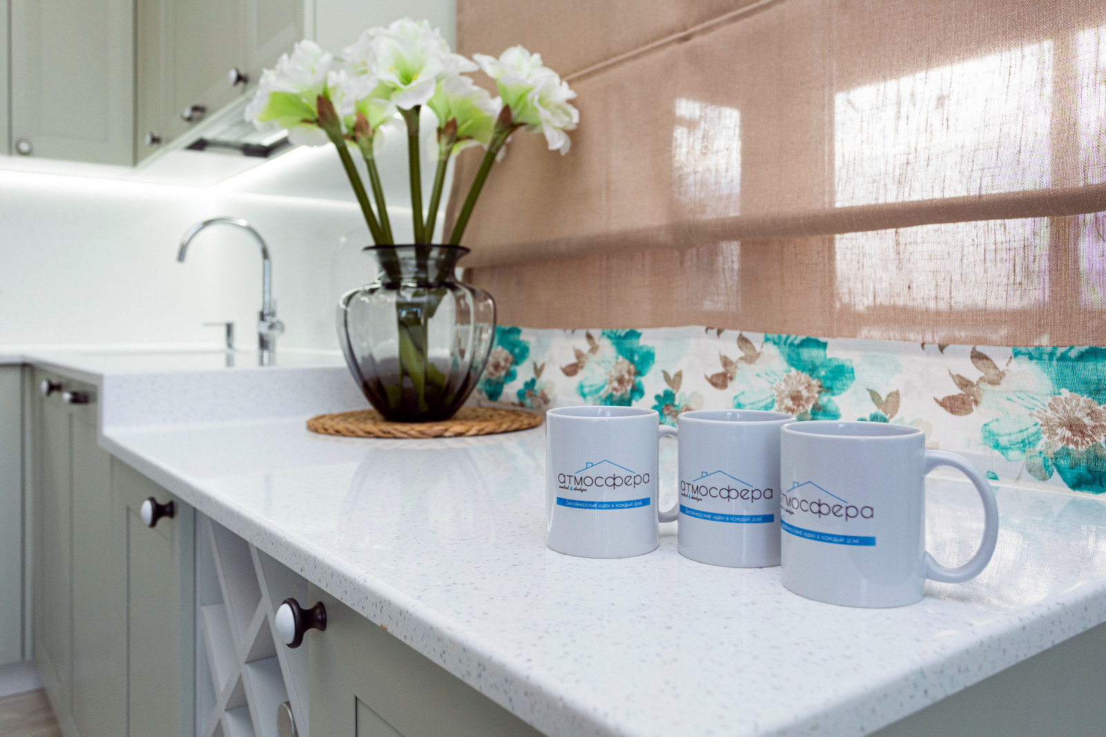 Кухня оливкового цвета