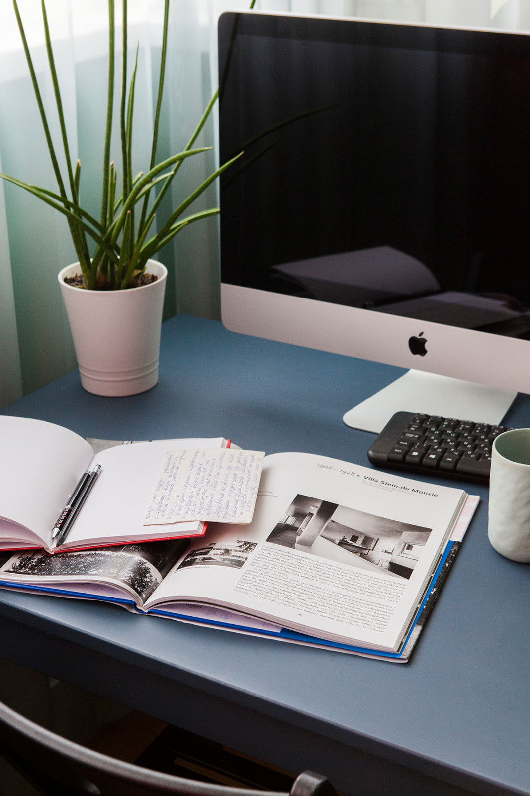 Съёмка квартиры в изумрудном цвете