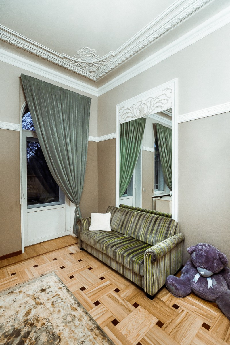 ДЕТСКАЯ на Таврической - 33м кв