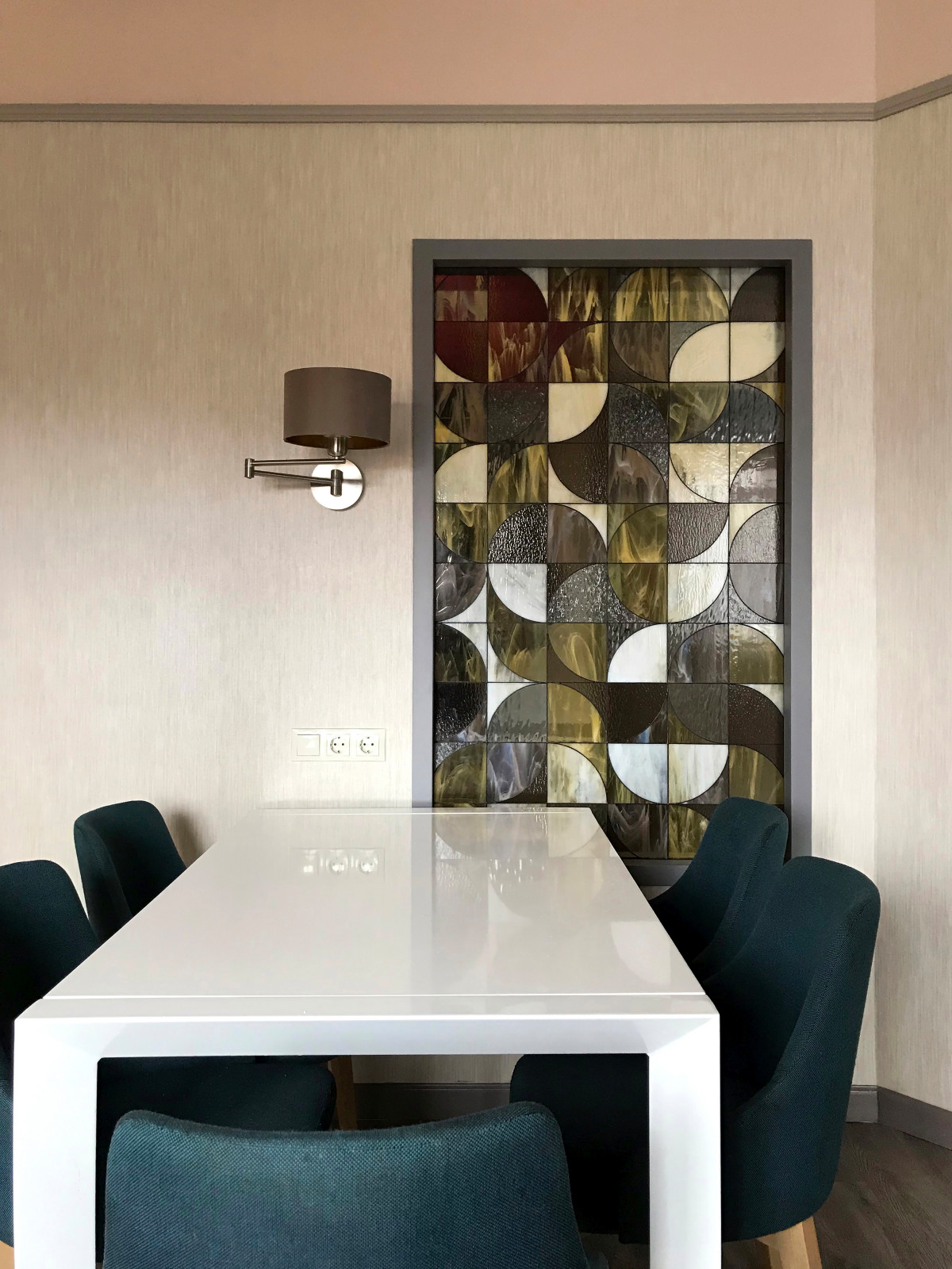 3-комнатная квартира в золотом, 84кв.м.