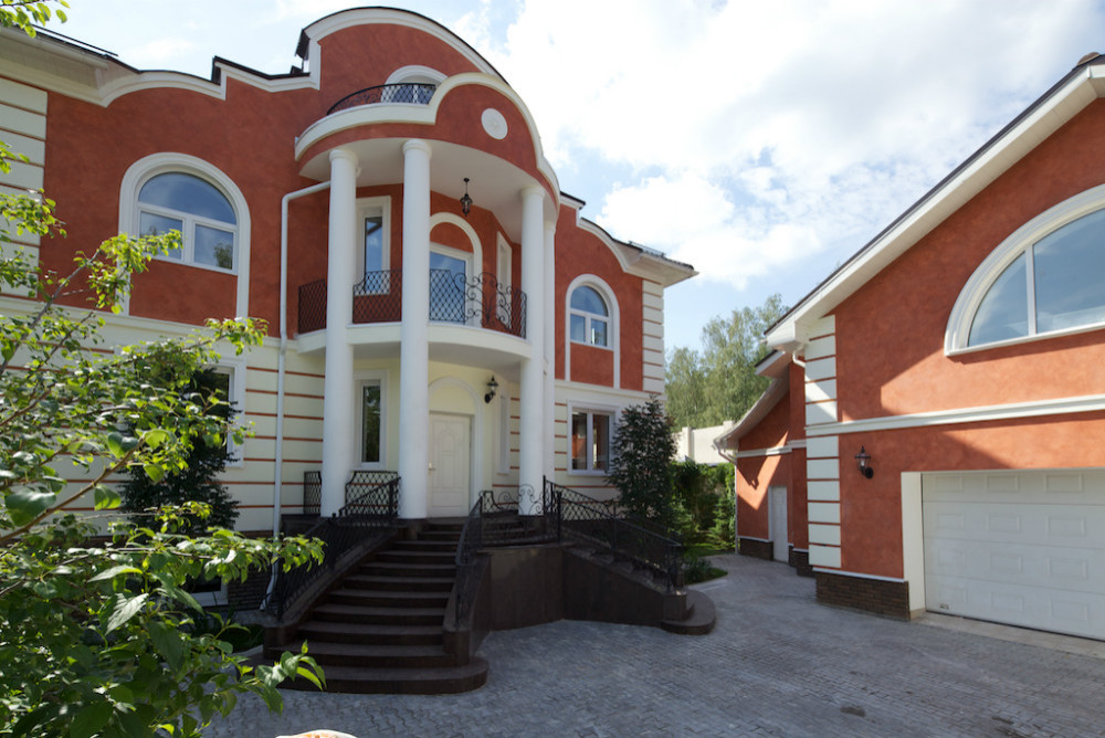 Фасад дома в Подмосковье