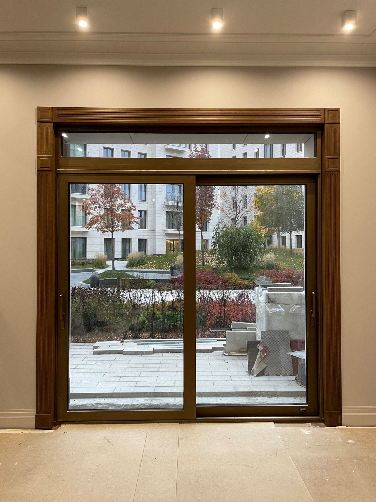 Монтаж наличников из бука