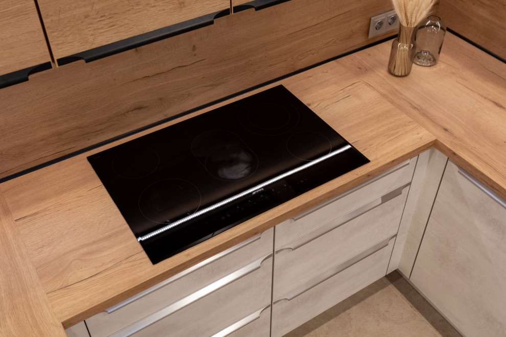 Уютная кухня nobilia в проекте "Дачного ответа" для большой семьи.