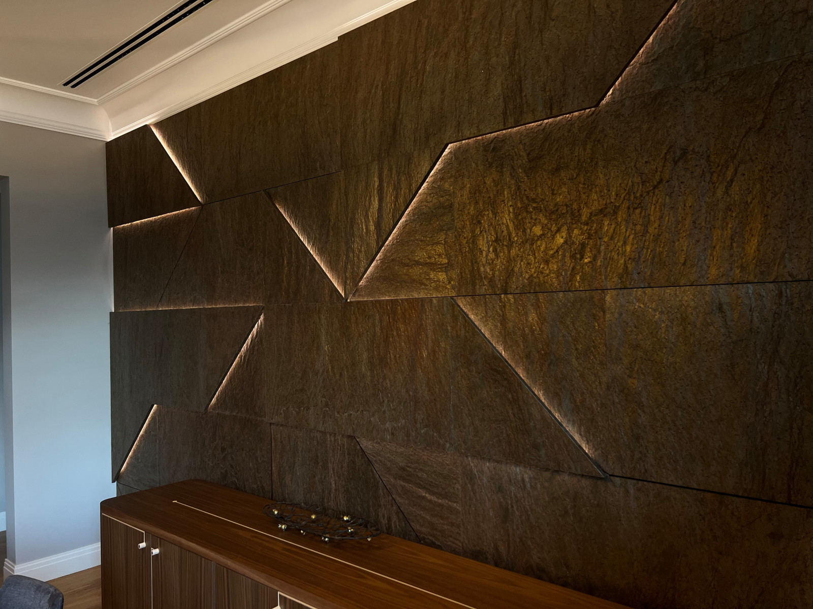 Сланцевый шпон