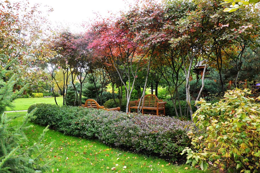 Ландшафтный сад с прудом в КП "Европа"