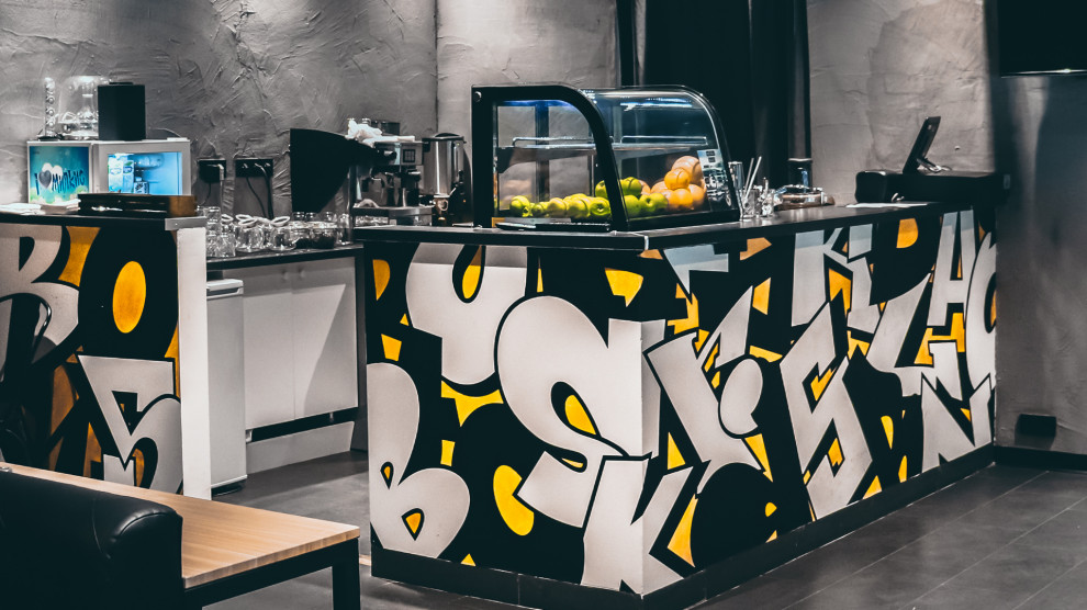 Доашний бар в гараже