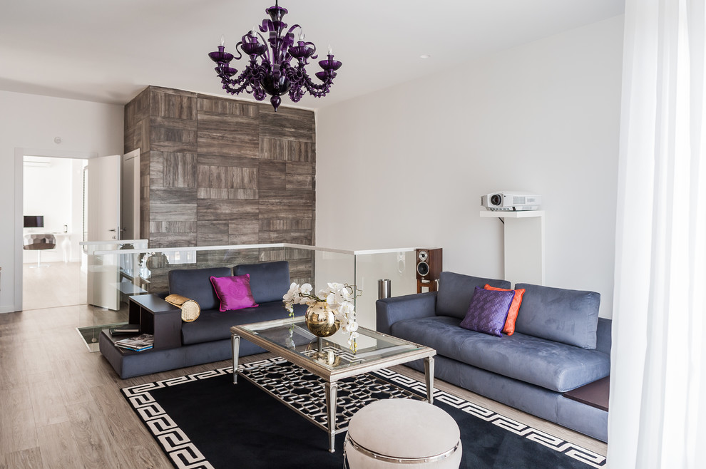 Дом с лошадиным бюстом