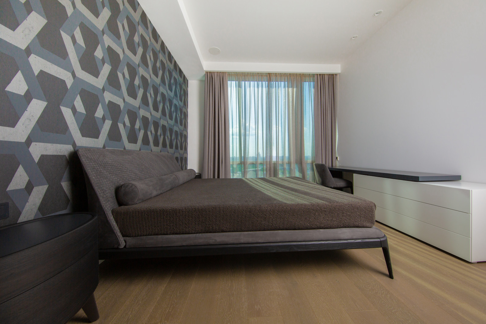 Реализация проекта в ЖК "Дом на Мосфильмовской"