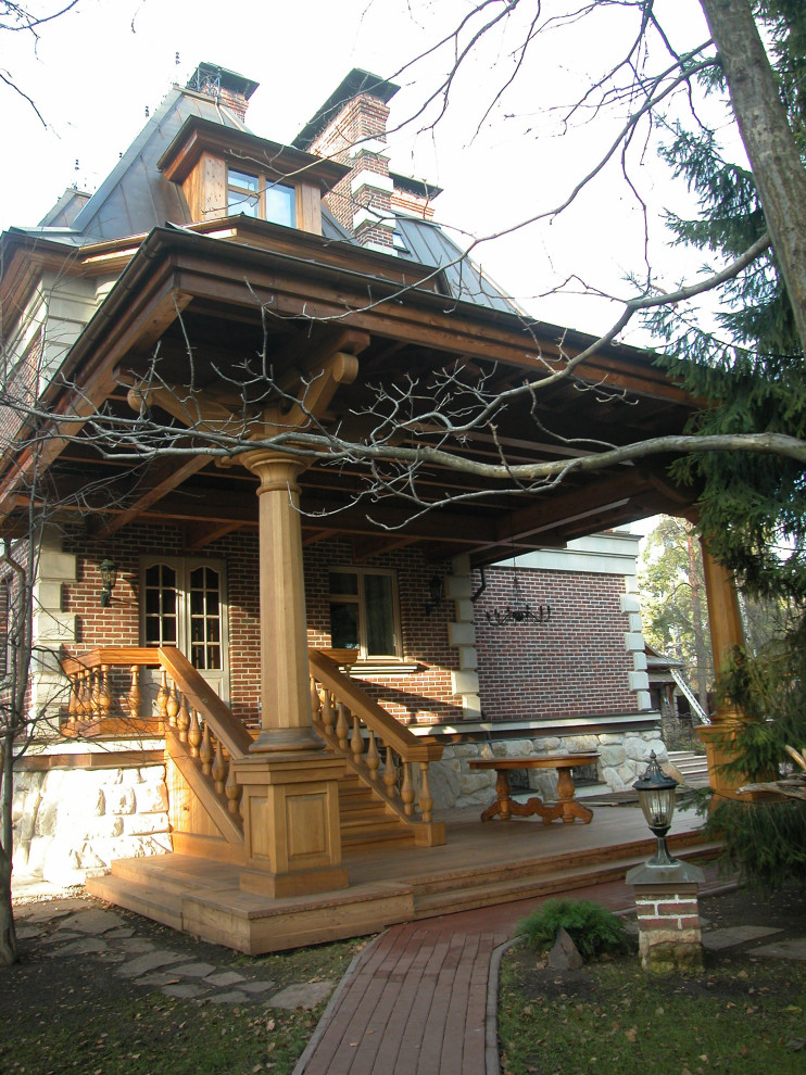 Дом в стиле европейского историзма. МО, Малаховка.