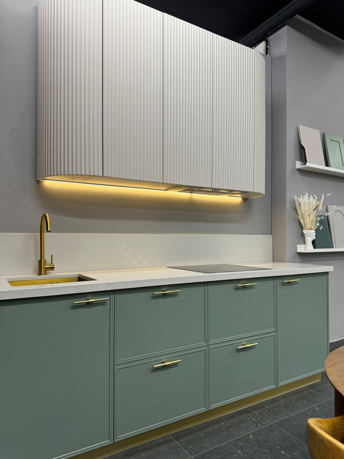 Кухня в шоуруме