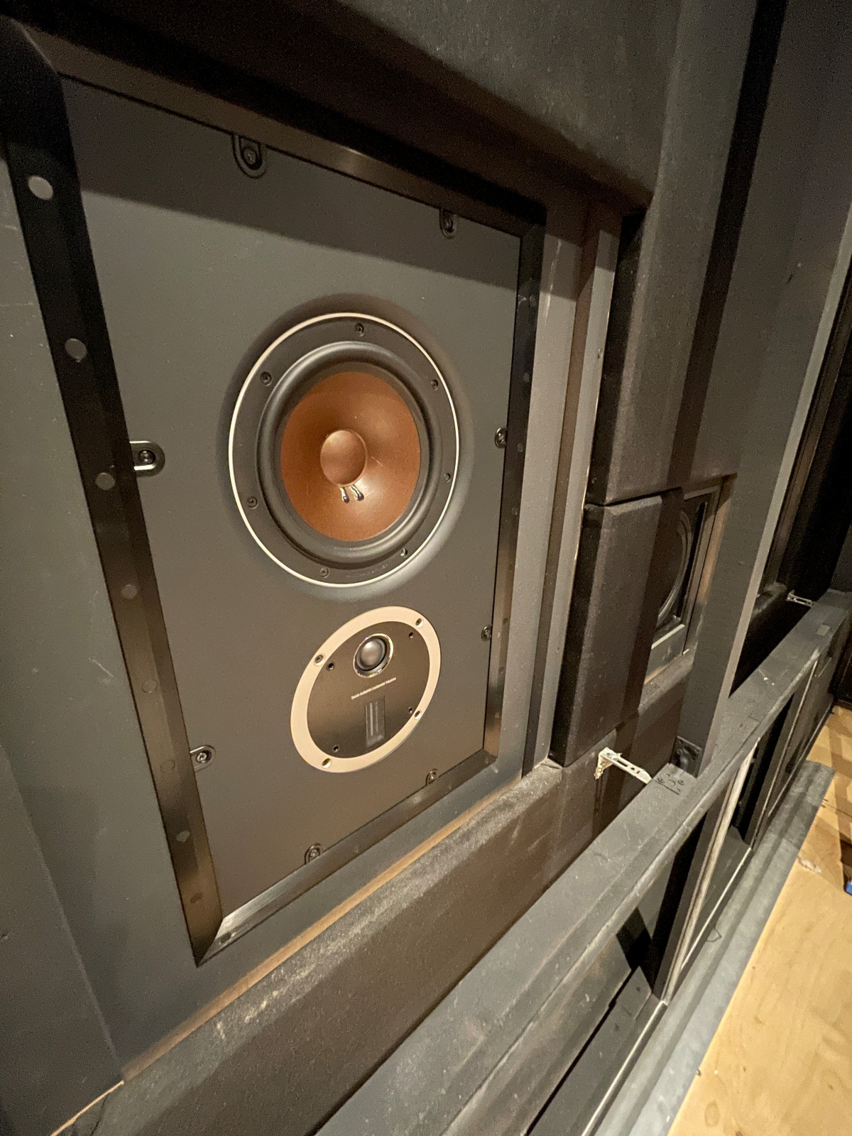 КП Витро Кантри (Персональный кинозал)