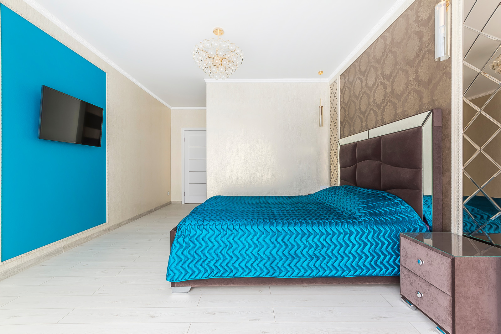 Яркая и функциональная. 2-к квартира в Краснодаре