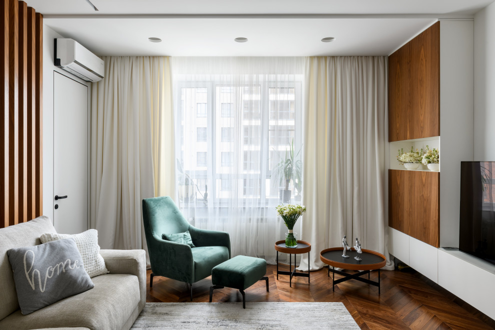 Обложка проекта: Росчерк белой кисти