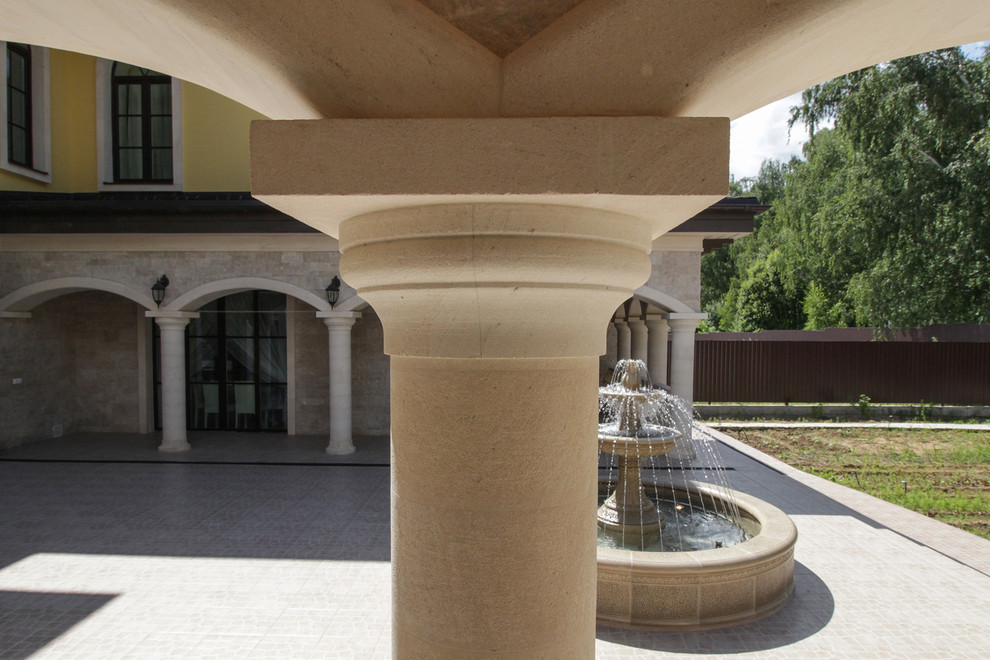 Дом в тосканском стиле. Классическая колонна