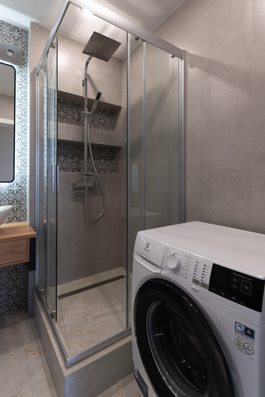 Ремонт в двухэтажной квартирк в ЖК "Да Винчи"