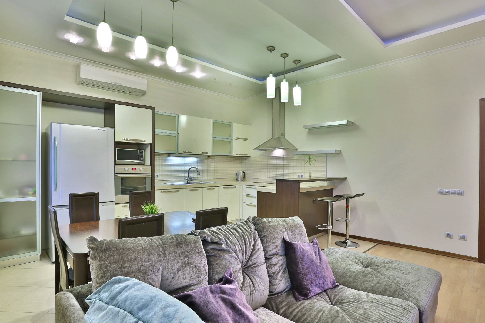 Квартира на Малоохтинском пр. 16