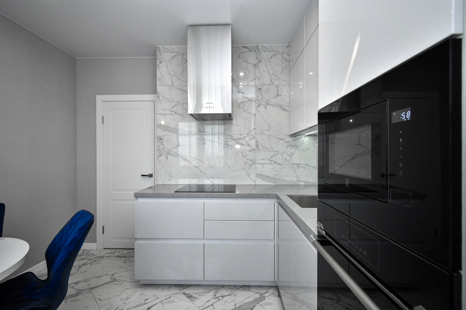 Кухня в стиле минимализм