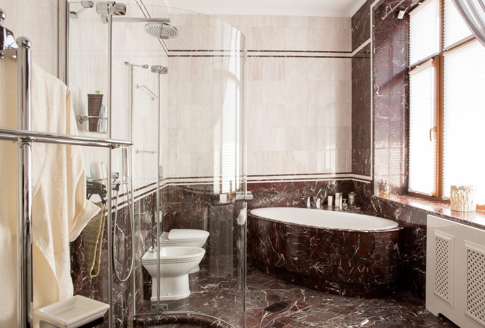 Houzz тур: Дом с витражом и умиротворяющими интерьерами