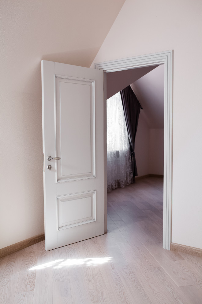 Деревянные двери и дверные проемы