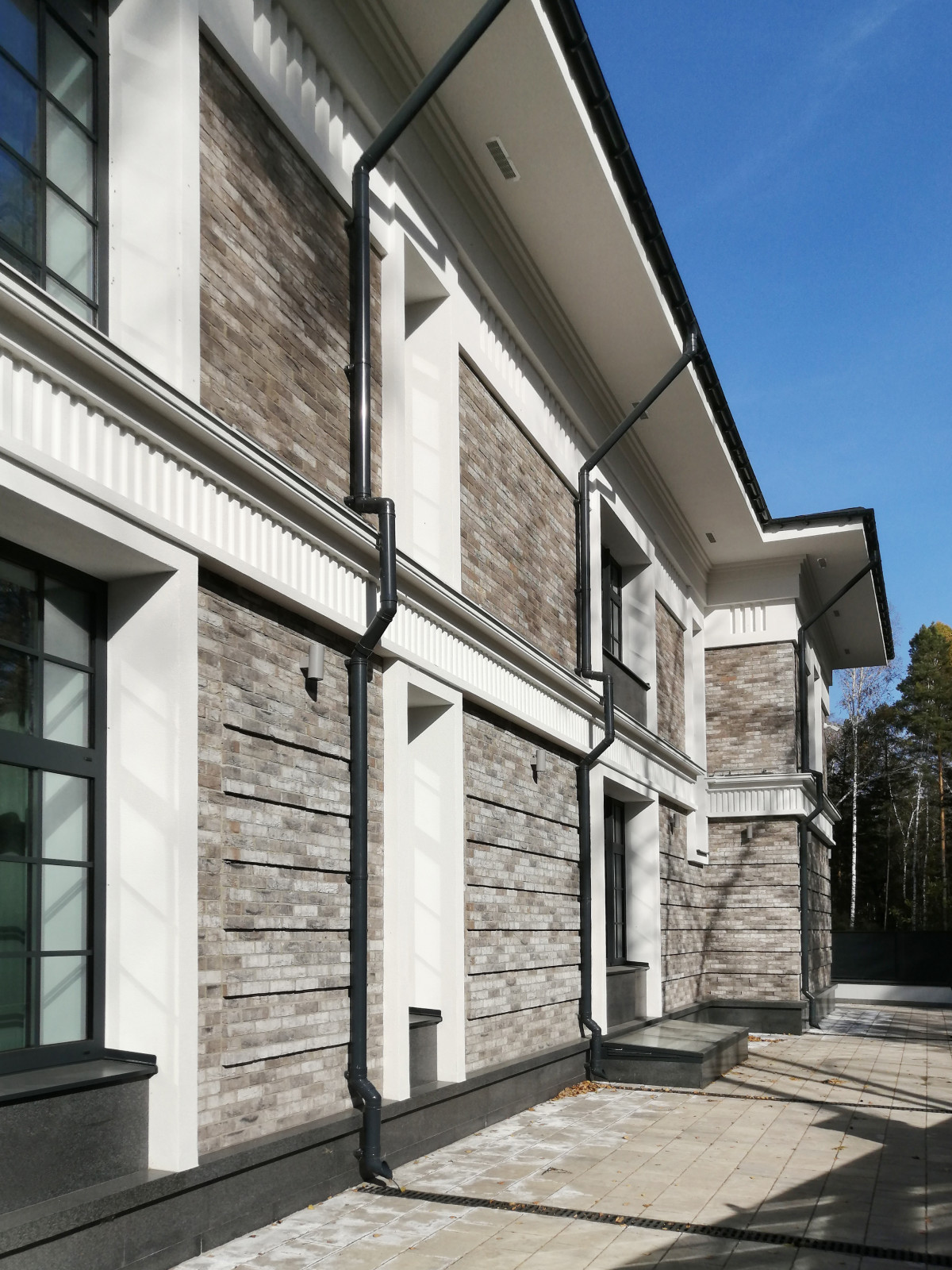 Частный жилой дом