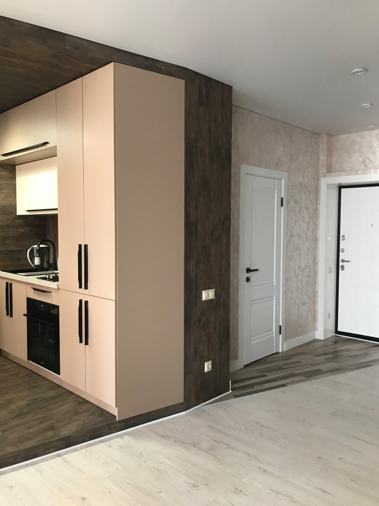 Обложка проекта: Неоднозначная квартирка!!!!!