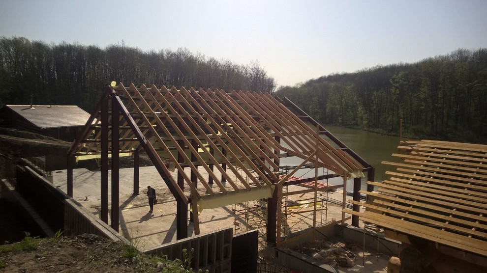 Устройство кровельных и фасадных конструкций с фальцевым медным покрытием