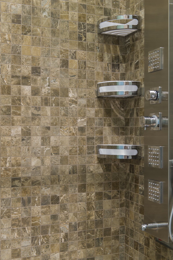 Частная квартира для него