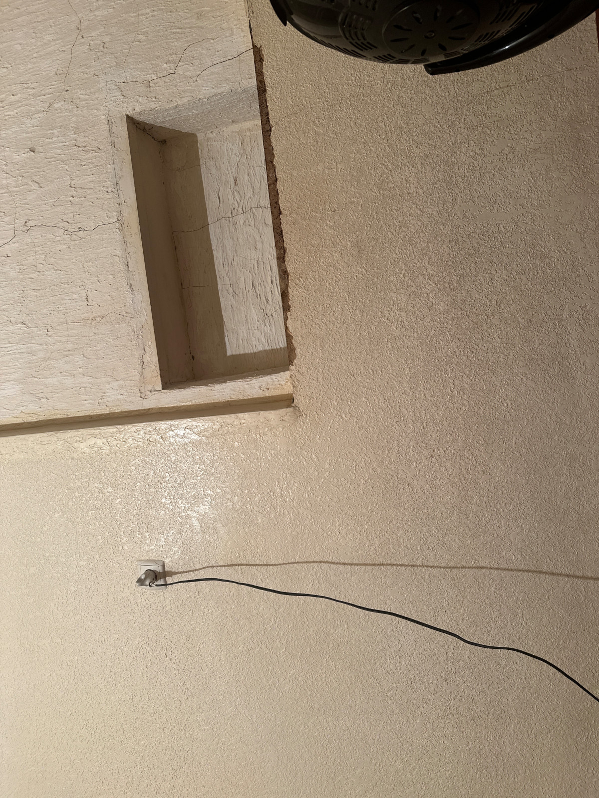 4691D0AB-9E14-41E9-9ADF-04167E61AA34