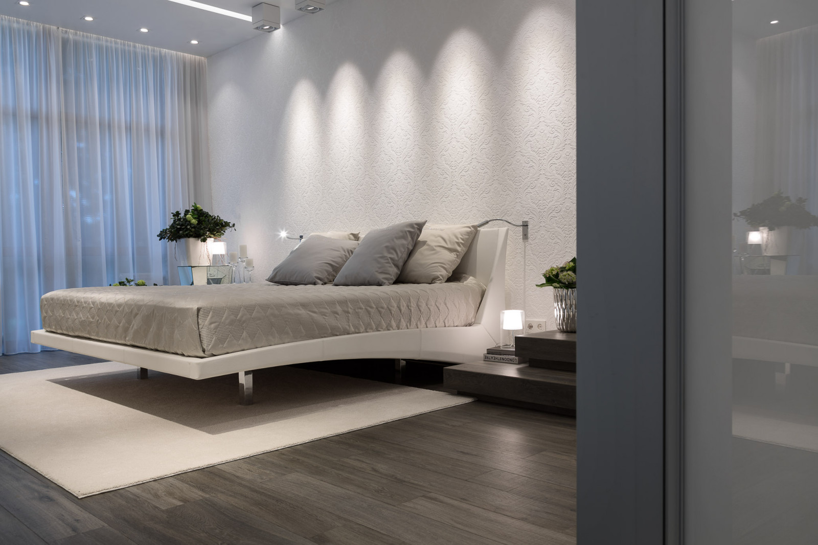 БЕЛЫМ ПО БЕЛОМУ