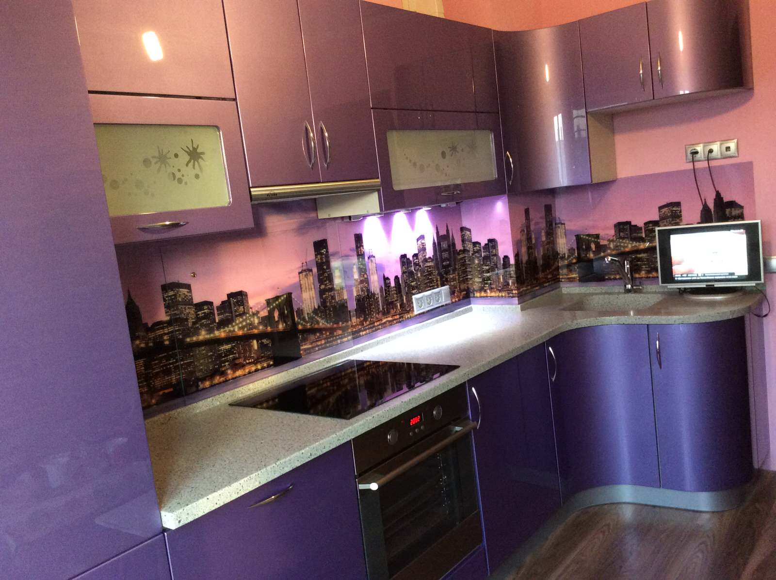 Обложка проекта: Кухня (мдф эмаль)