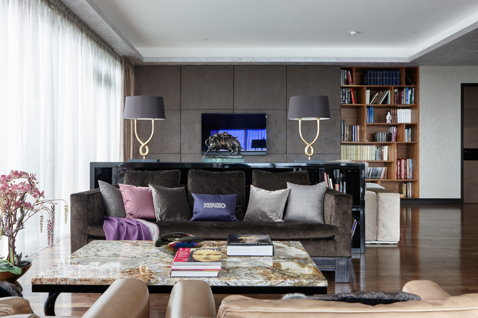 квартира 220 кв м