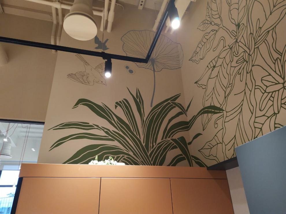 Трафаретная роспись в помещениях офиса компании