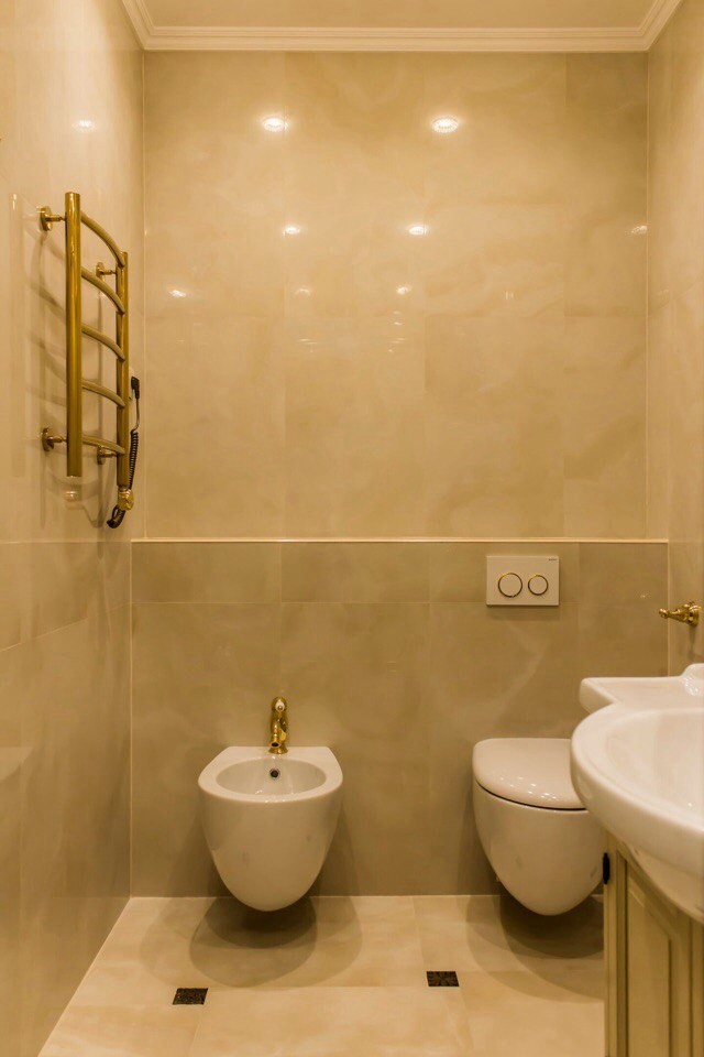 Трехкомнатная квартира на Загребском бульваре