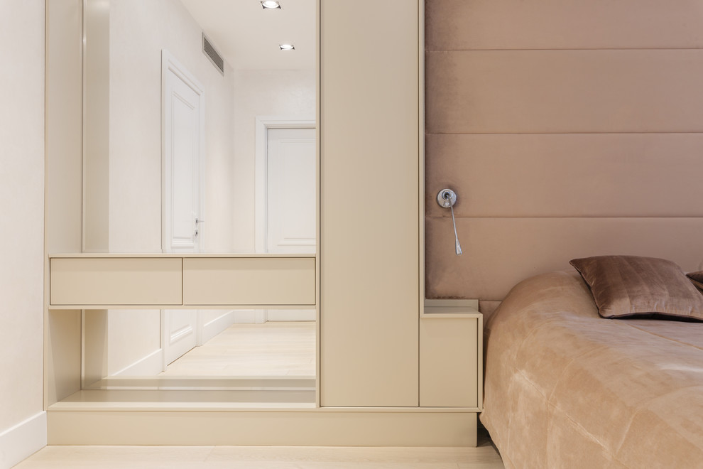 Двух этажная квартира для большой семьи, 210 кв м