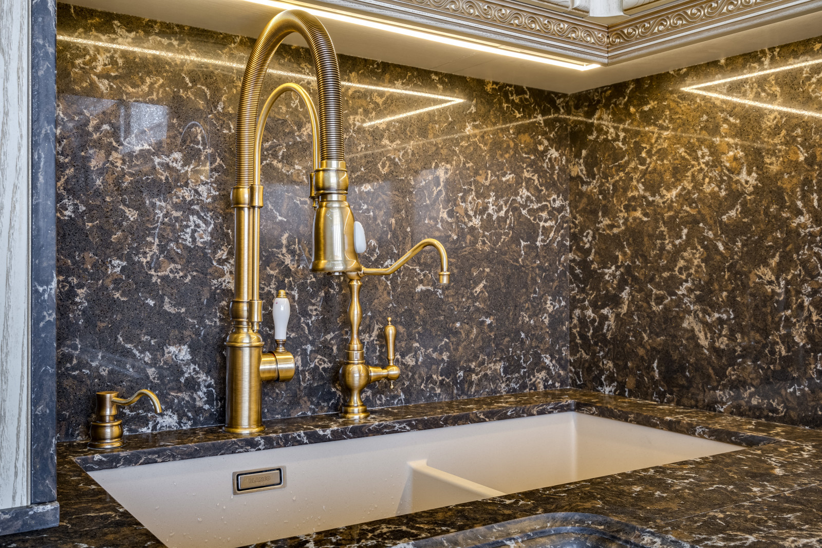 Кухонный гарнитур Ореховый Бульвар