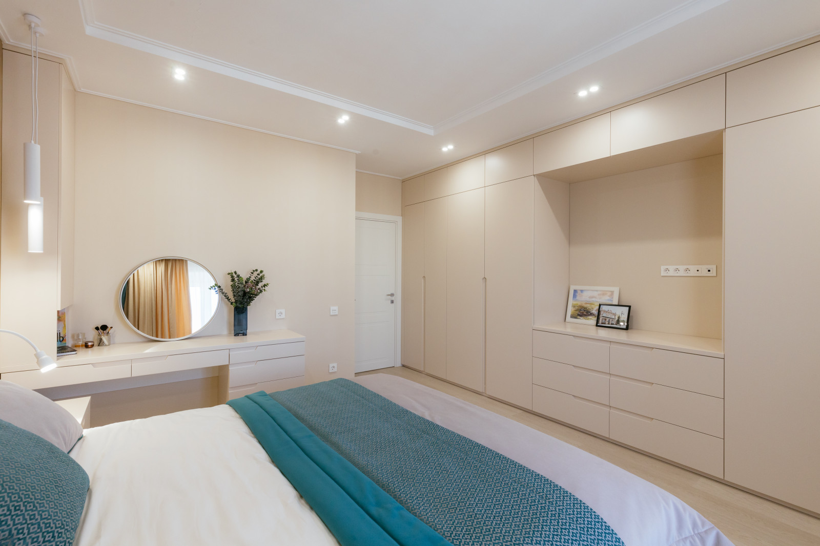 Реализованный дизайн-проект квартиры 4+ г.Тюмень