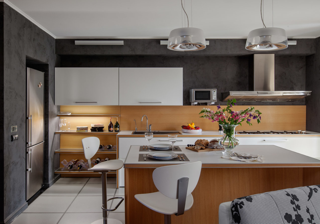 Черное и белое