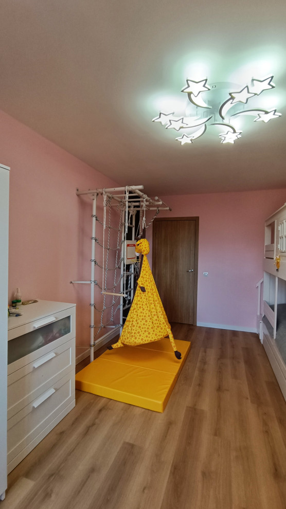 Колпино, квартира для семейной пары с маленькой принцессой