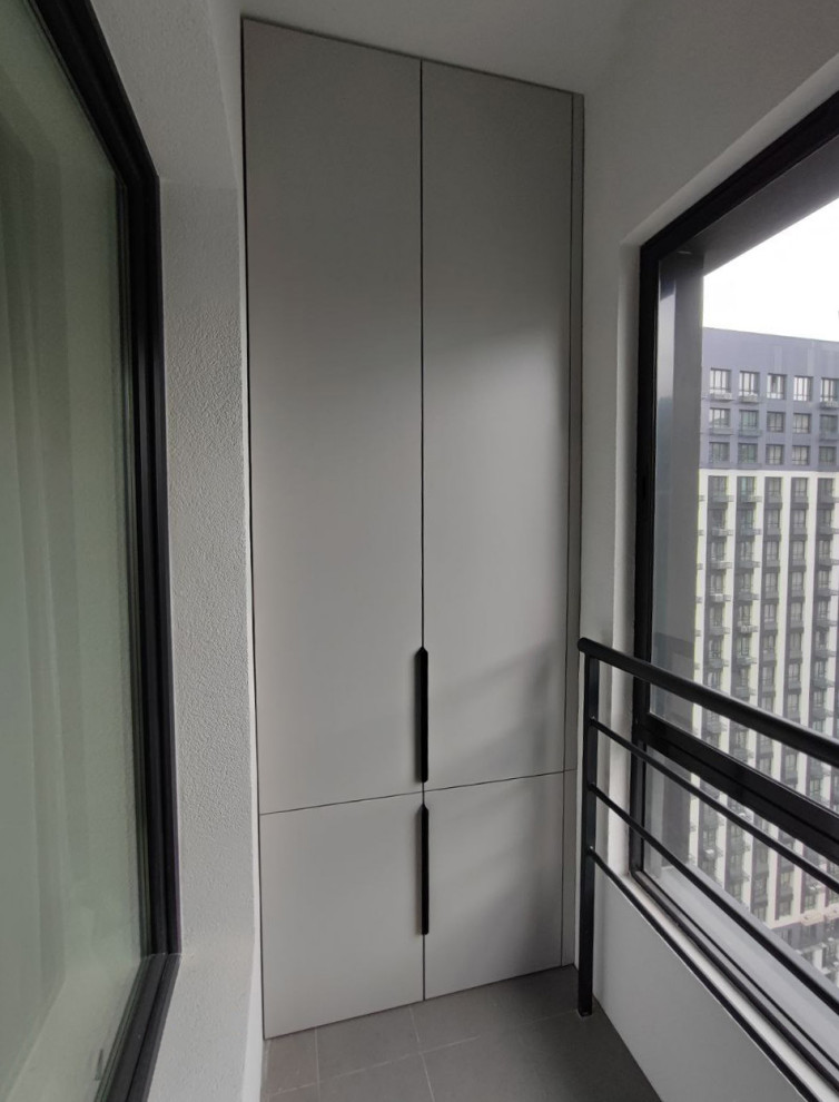 Встроенные распашные шкафы