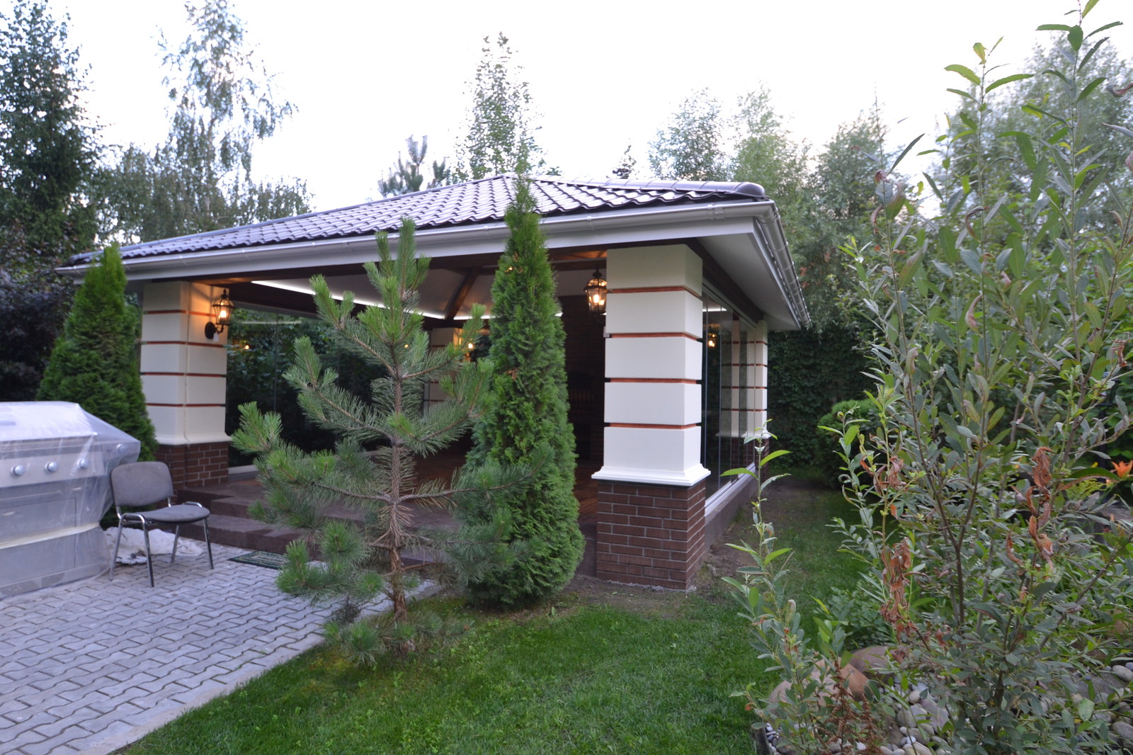 Фасад дома в Подмосковье - Классика. Фотографии