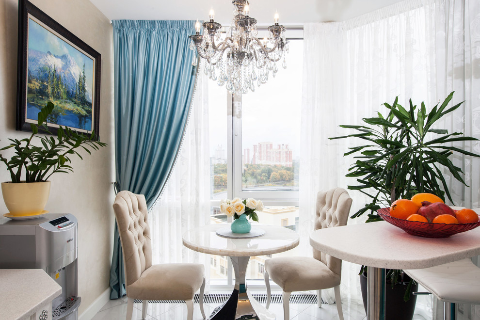 Гостиная с кухней, зона столовой