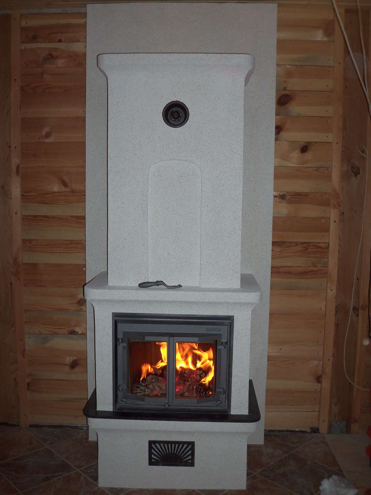 Небольшая солянка из печей, каминов и дымоходов....