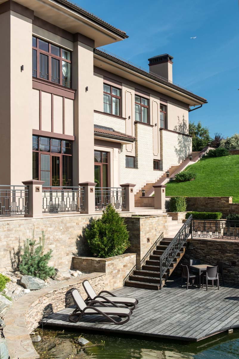 Дом в овраге