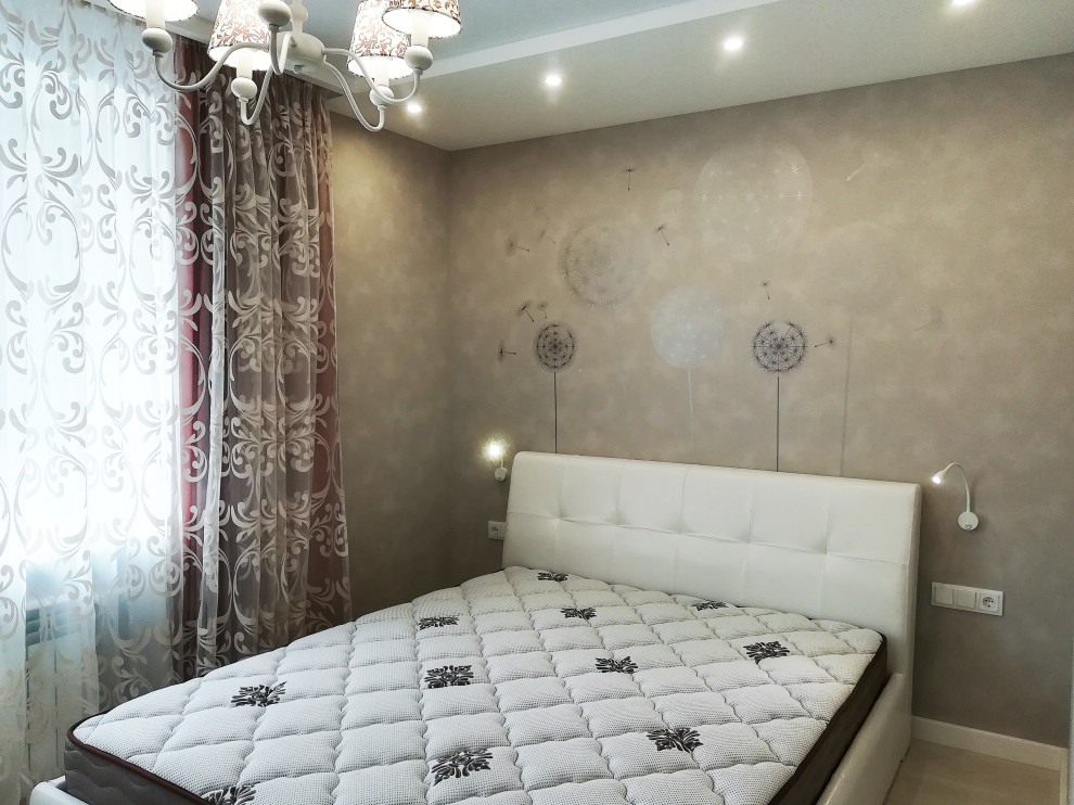 Небольшая квартира 54 м2 для дамы элегантного возраста.