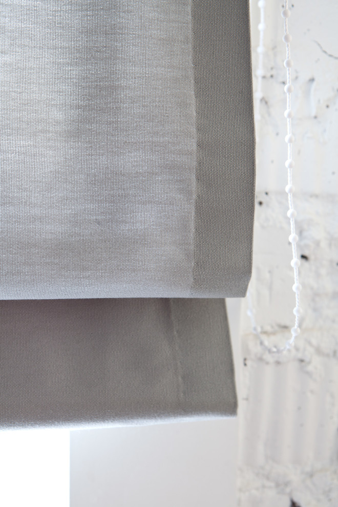 Римские шторы для квартиры в стиле софт-лофт