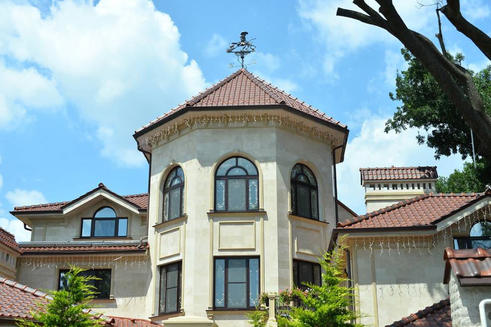 Деревянные окна с витражами