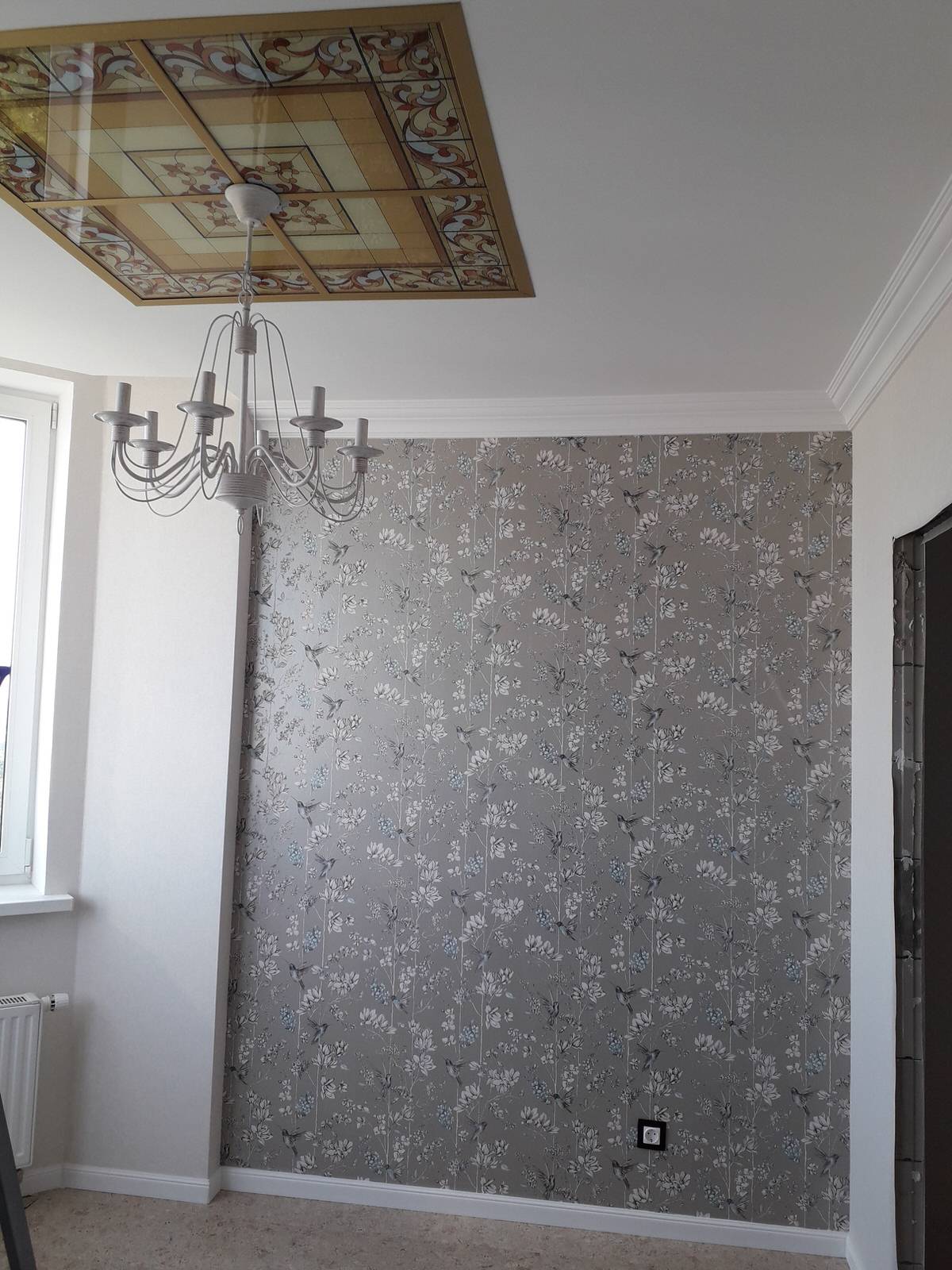 Квартира в стиле современной классики в фиолетовых тонах