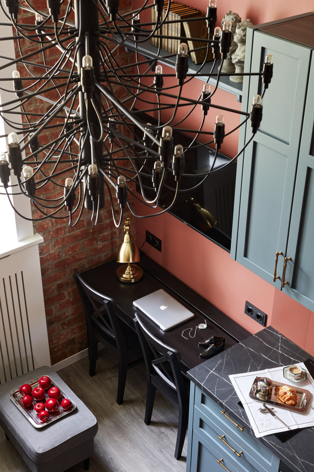 Студия со вторым уровнем